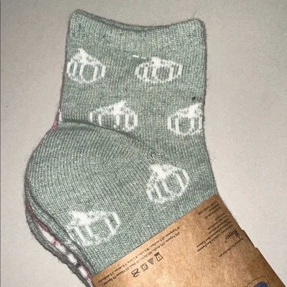 BORN OS Green White Pink Printed Fall Wool Blend Quarter Outdoor Warm Socks 4pk